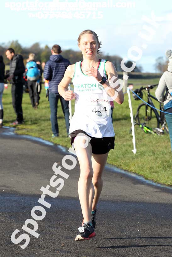 Senior men and women, Heaton Memorial 10k Road Race, Town Moor, Newcastle.  Photo: David T. Hewitson/Sports for All Pics